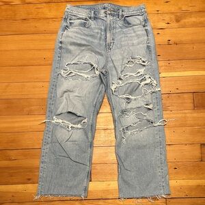 American Eagle Outfitters Light Blue Distressed Cropped Jeans